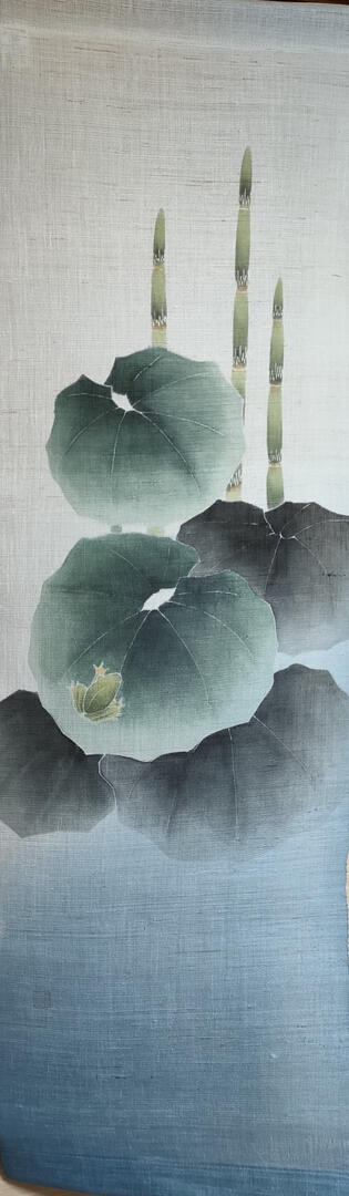 ツワブキの葉にカエル